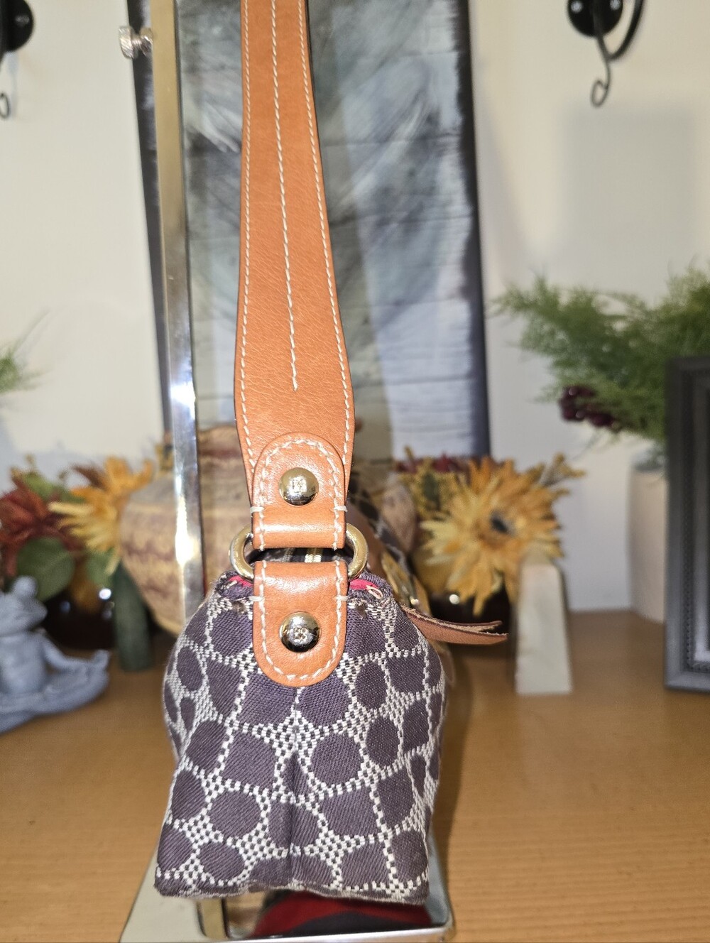 Kate Spade Vintage Small Dual Strips Canvas Signature Logo Shoulder Bag. EUC - Picture 4 of 15